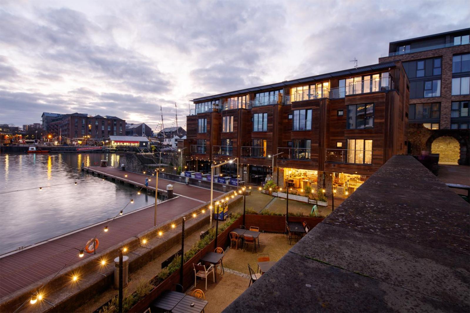 The Boat House Apartment By Cliftonvalley Apartments Bristol Extérieur photo