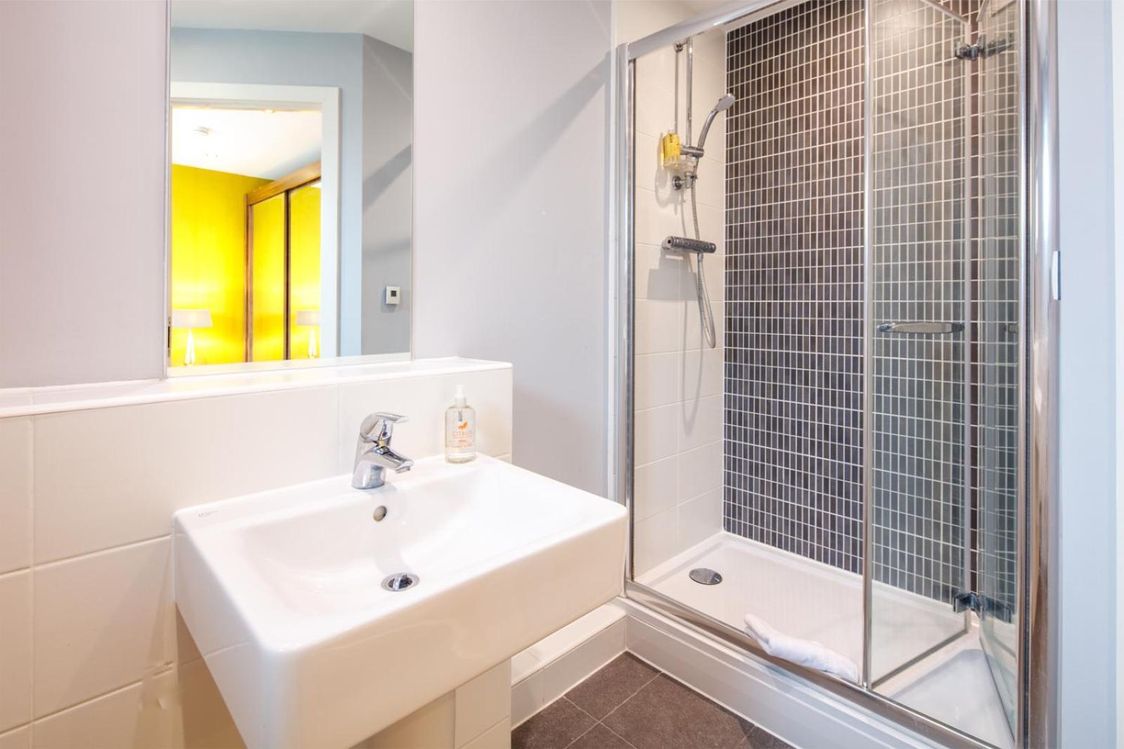 The Boat House Apartment By Cliftonvalley Apartments Bristol Extérieur photo